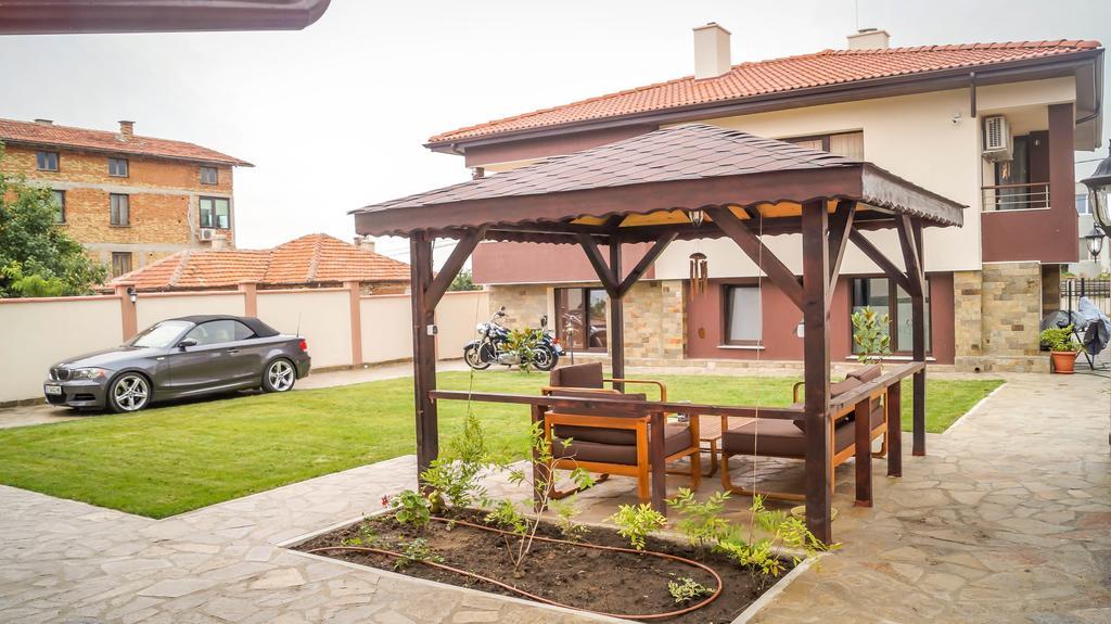 Guest House Meridi Priseltsi Exteriör bild